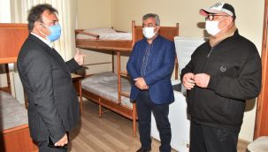 Belediye binalarını öğrencilere açıyor