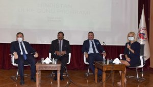 Bollywood filmleri ve Hint düğünlerinin peşindeler