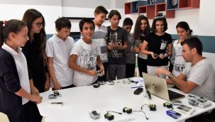 Bornova Belediyesi'nden çocuklara bilim eğitimi