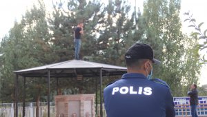 Bu adam polise bir an olsun huzur vermiyor