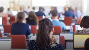 Efes Selçuklu gençlerin ilk harçlıkları belediyeden 