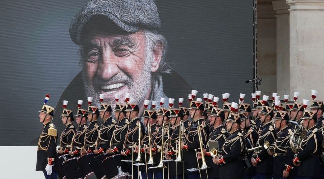 Efsanevi aktör devlet töreni ile uğurlandı