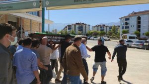 Emniyet müdür yardımcısının annesi toprağa verildi