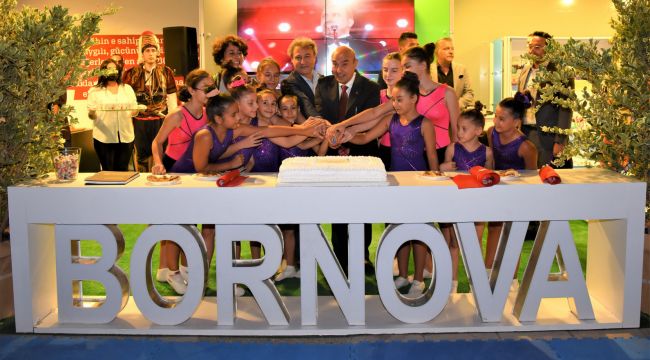 Fuar'da Bornova standına büyük ilgi