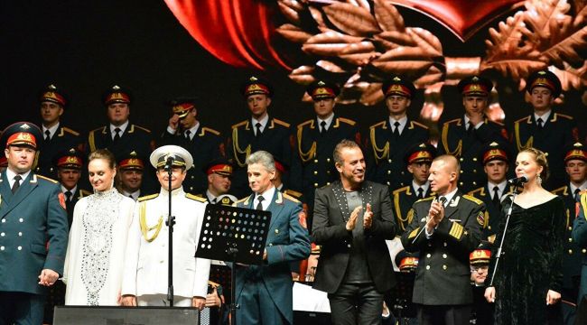 Haluk Levent ve Rus Kızılordu Korosu birlikte konser verecek