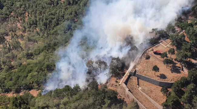 İzmir Yamanlar'daki yangın kısmen kontrol altında