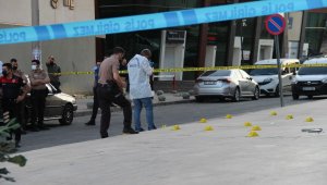 İzmir'de müteahhitlerin çatışmasında 4 yaralı