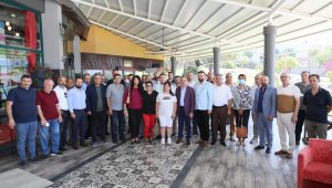 İzmir'i gerileten basiretsizliğe halkımız son verecek