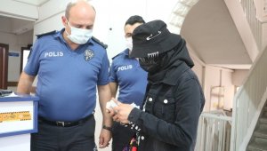 Kabettiği para dolu cüzdanına eksiksiz kavuştu