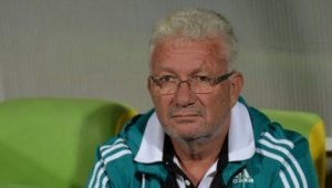 Kalp krizi geçiren Teknik Direktör İsmail Ertekin ameliyata alındı