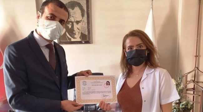 Karacasu'da sağlık personellerine başarı belgesi verildi