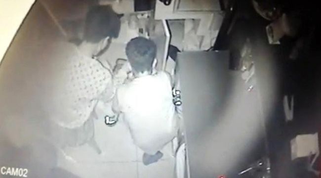 Kemeraltı'na çocuk hırsızlar dadandı