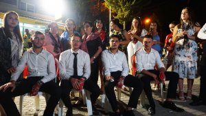 Kınalı kuzular Foça'dan askere uğurlandı