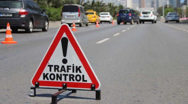 Büyük denetim! İzmir'de trafik polisi varmış!