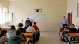 Lapseki'de öğrencilere korona aşısı olun çağrısı