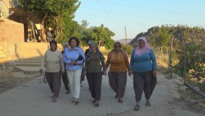 Öğretmenlik yaptığı köye gelin geldi, muhtar oldu