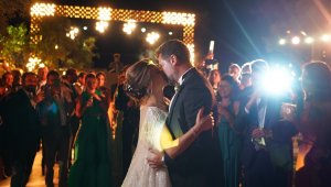 Özel uçaklarla gelip 3 gün 3 gece düğün yaptılar