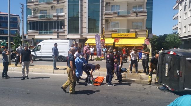 Rakıyı su sanıp kazazedelerin başına döktü