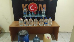 Su şişelerinden sahte rakı çıktı