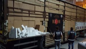 Şüpheli TIR'dan 9 milyon makaron çıktı!