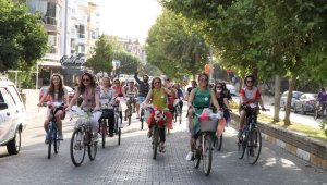 Süslü Kadınlar Nazilli'de