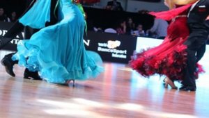 100 bin euroluk ödül için 50 saat boyunca dans ettiler