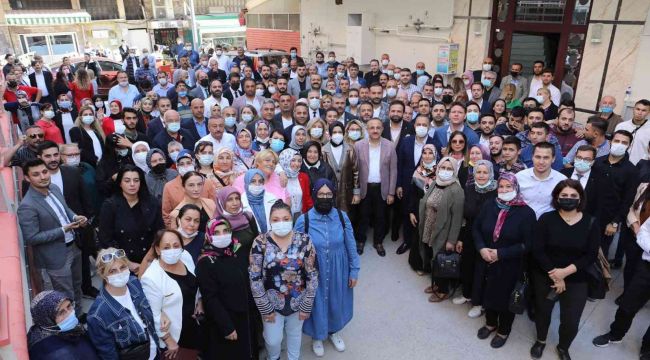 AK Parti karınca modeli bu kez durak Buca