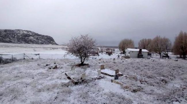 Antalya'ya mevsimin ilk karı düştü