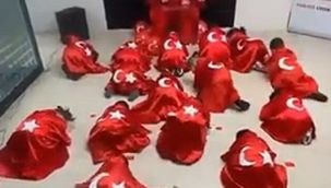 Atatürk'e secde görüntüleri tepki çekti
