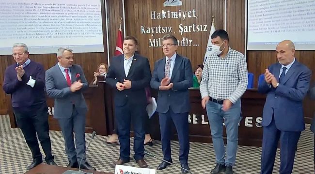 Ateş savaşçıları ödüllerini Defne bebeğe bağışladı