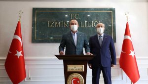 Bakan Çavuşoğlu İzmir'de
