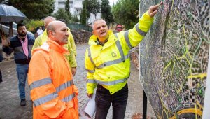 Başkan Soyer İZSU yatırımlarını yağmur altında inceledi