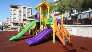 Bayraklı'da modern parklar artıyor