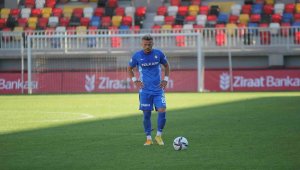 Çapraz bağları kopan Özgür Özkaya 10 ay sonra sahalarda