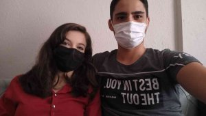 Covid'e yakalanan genç çiftin 'Aşı' pişmanlığı