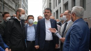 Deprem konutlarını gezen Bakan Kurum, ilk kez açıkladı