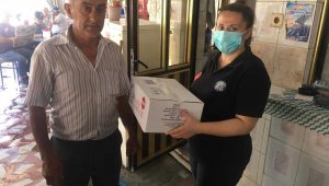 Esnaf talep etti, Nazilli Belediyesi şeker dağıttı