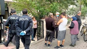 Evinde ölü bulundu