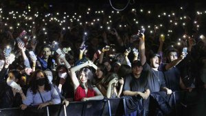 Gripin, Buca'da binlerce İzmirli'yi coşturdu