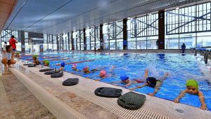 Havuz İzmir'de şampiyonlar yetişiyor