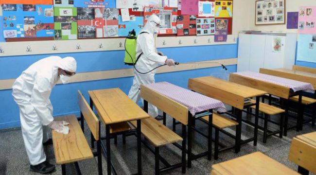 İzmir'de 110 sınıf karantinaya alındı