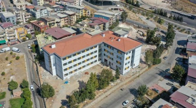 İzmir'de çürük 50 okul yıkıldı, yenisi yapılıyor