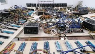 İzmir'de işyerinde kripto para basıyorlardı