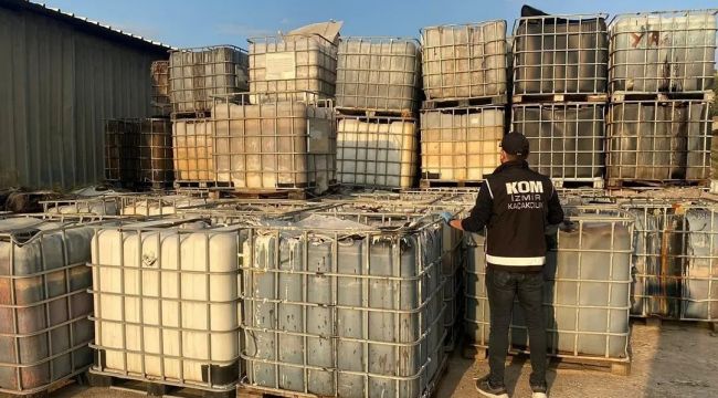 İzmir'de baskın yapılan depoda; 109 bin 500 litre kaçak akaryakıt yakalandı
