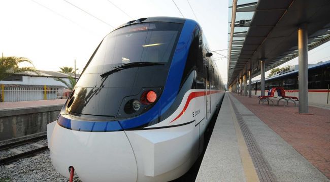 İzmir'de kablolar kesildi, İZBAN seferleri aksadı