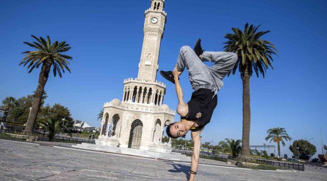 İzmir'in 'Dance City Guide' rehberi yayında