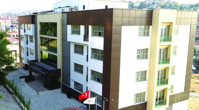 Karabağlar'daki örnek yurtta örnek indirim