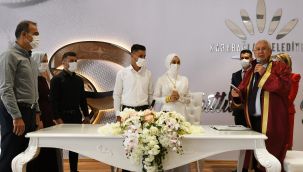 Kibar'da ilk nikahı Başkan Selvitopu kıydı