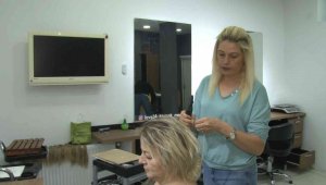 Kibariye, sponsor olmayan kuaförüne parasını ödemedi