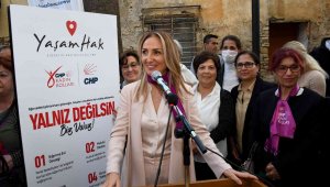 Kuşadası'nda el işi ürünleri stantlarına Yaşam Hak ismi verildi